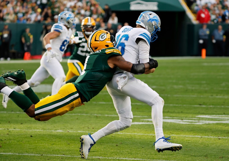 Player prop bets for Thanksgiving NFL in Lions and Packers featuring Jahmyr Gibbs.
