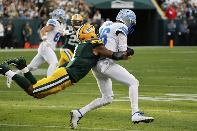 Player prop bets for Thanksgiving NFL in Lions and Packers featuring Jahmyr Gibbs.