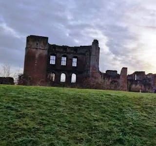 Kenilworth Castle - Stories of English History's gallery image