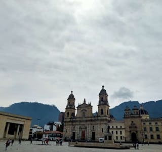 Walking Tour in The Bolivar Plaza of Bogotá's gallery image