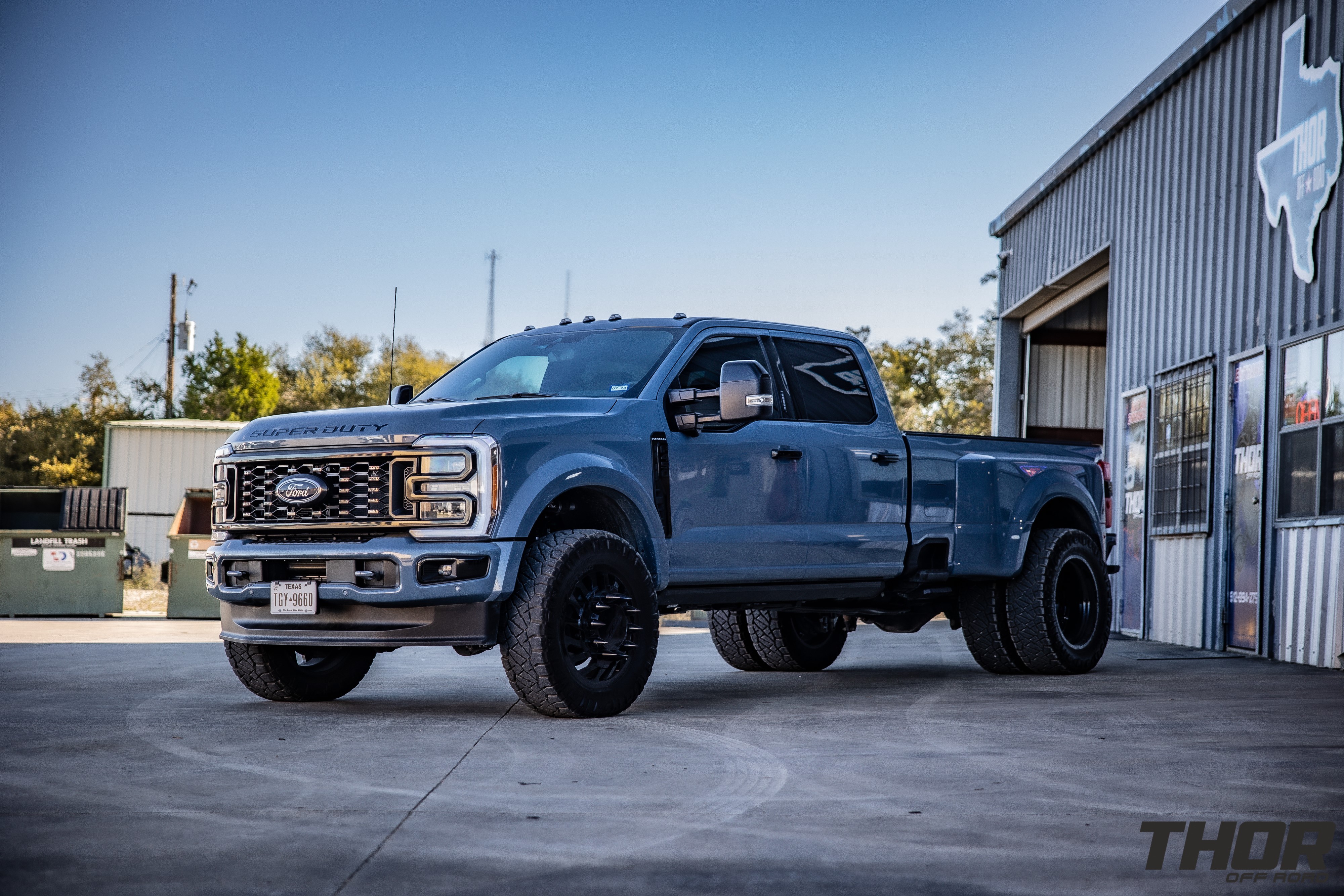 Full Fender Kit | FORD F-450 PLATINUM 2020 Full Fender Kit | FORD F-450 PLATINUM 2020