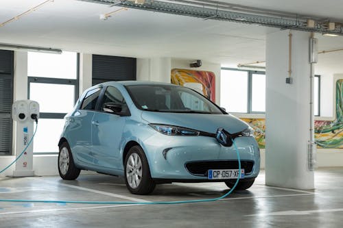 5 erreurs à éviter quand on achète sa première voiture électrique d'occasion
