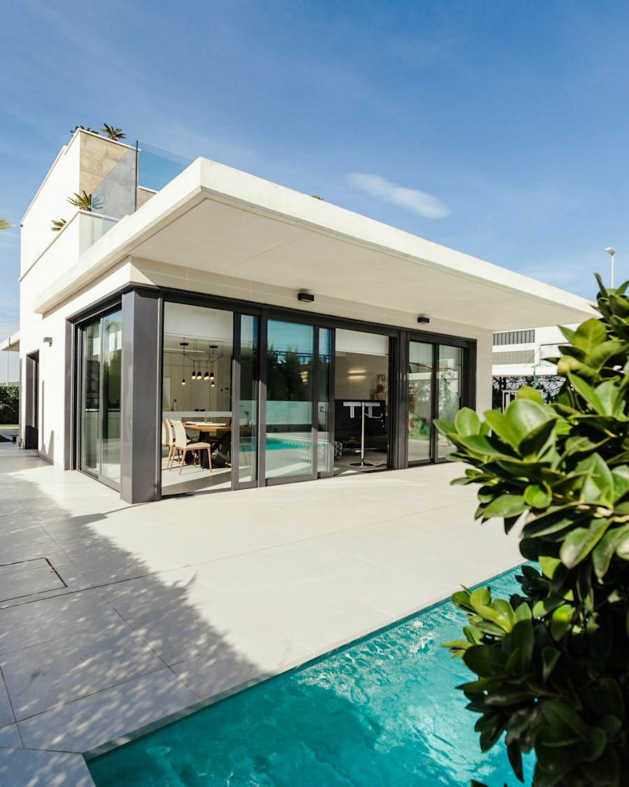 Lakeside Residence