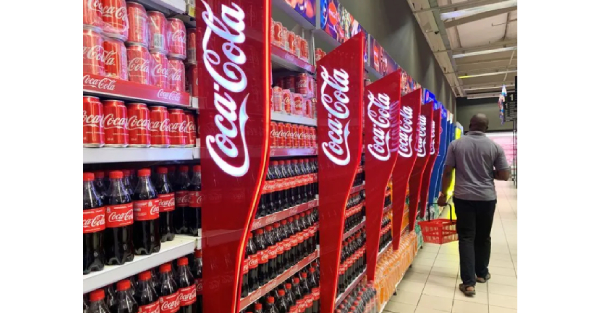 PLV Coca-Cola dans un supermarché