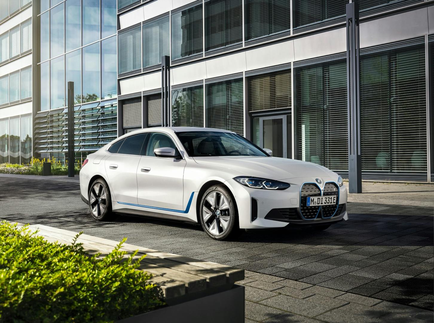 Ein BMW i4 eDrive40.