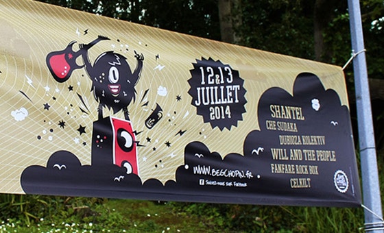 Bâche extérieure imprimée pour communication visuelle