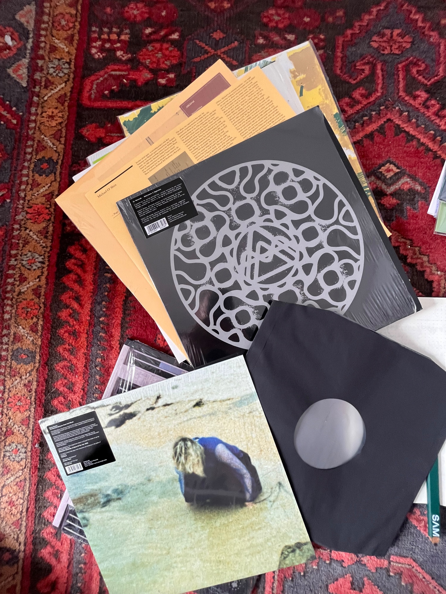 Neighbourhood: Notes from Belfast w/ A.Cue