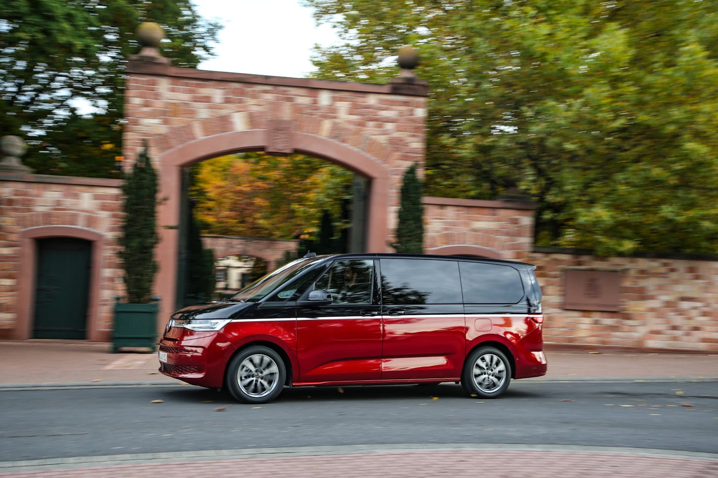 Ein VW Multivan.
