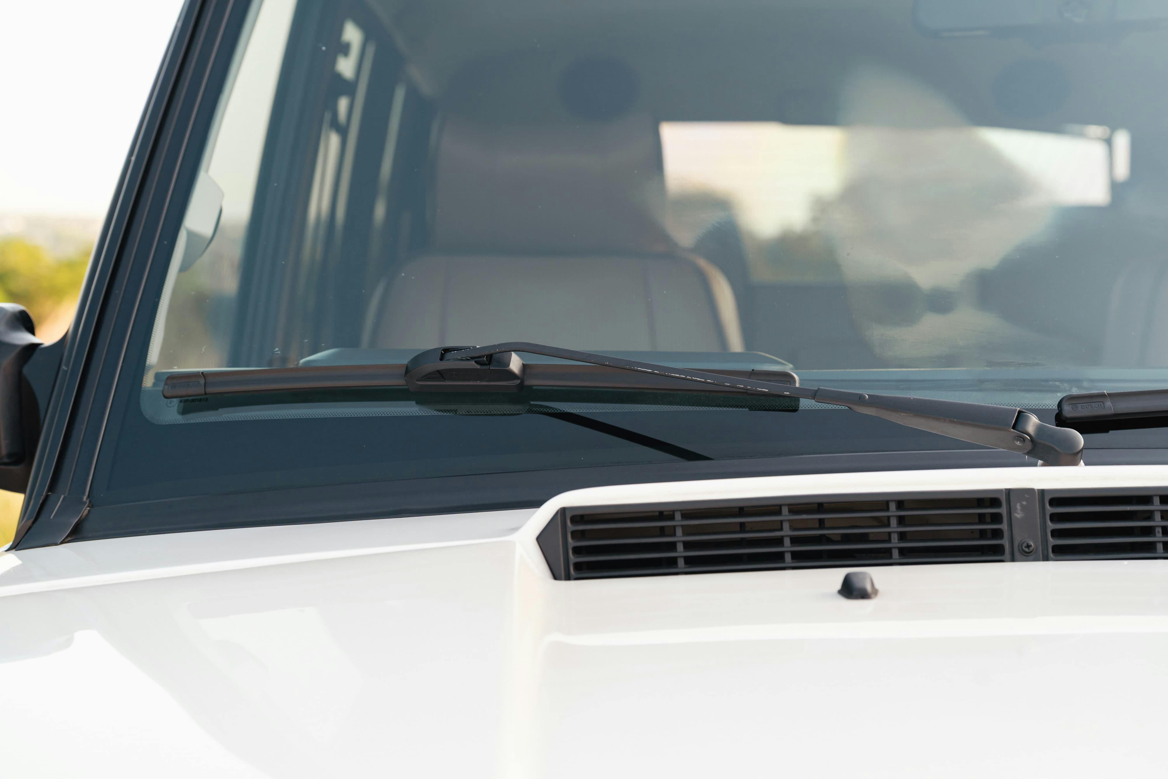 1995 White Land Rover Range Rover County Long Wheel Base in Austin, TX.