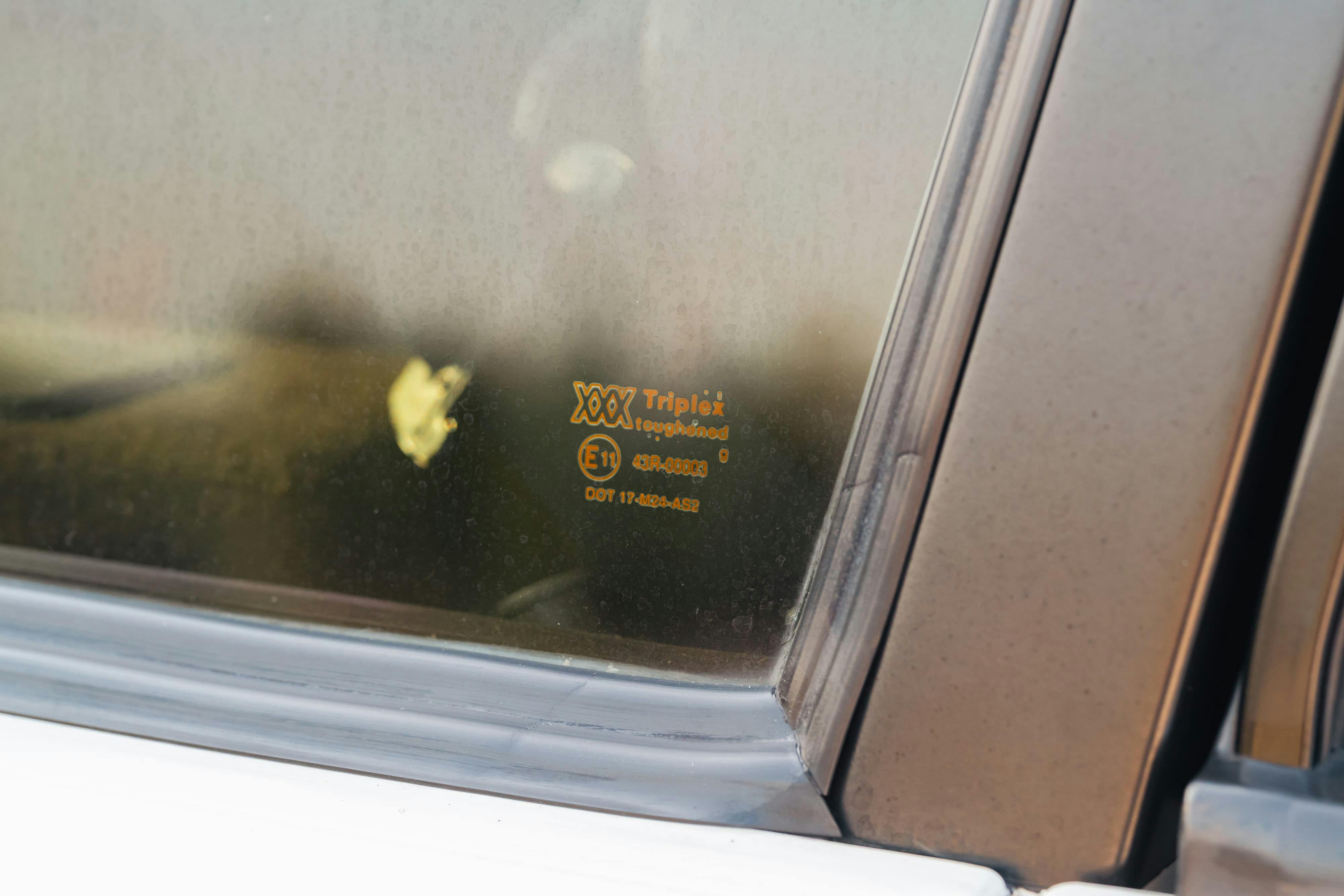 1995 White Land Rover Range Rover County Long Wheel Base in Austin, TX.