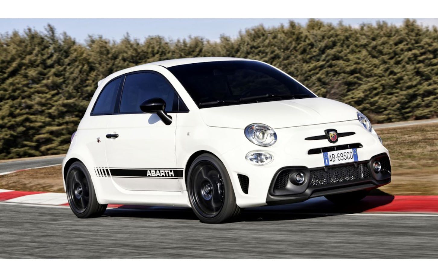 Ein Abarth 695