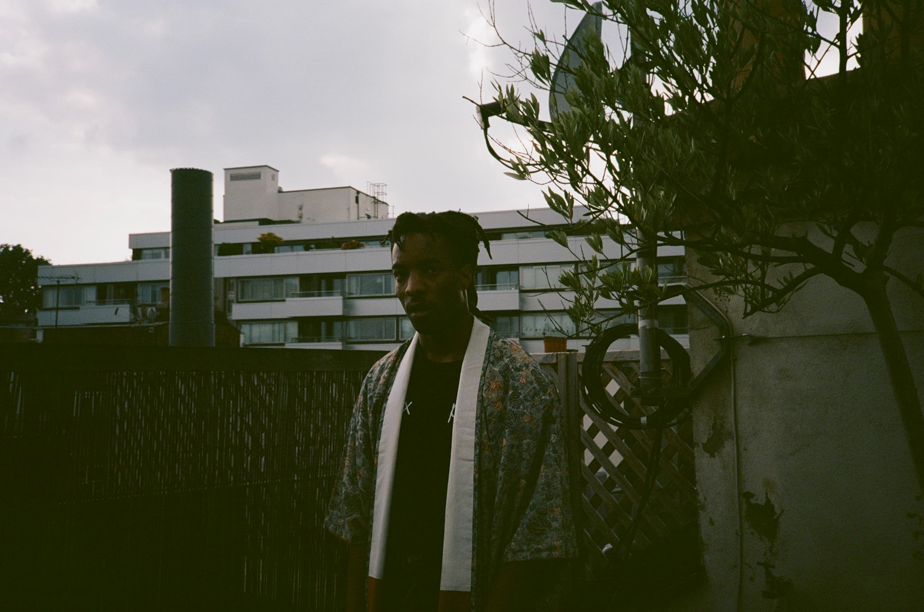 Different Frequency: Seigfried Komidashi