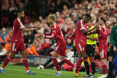 Liverpool vs. Manchester City: Isak and Gakpo Doubts Meet a Model That Calls Anfield a Coin Flip