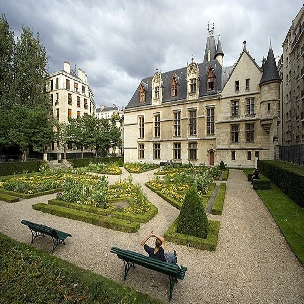 Visit "Le Marais", The Chicest Neighborhood in Paris's main gallery image
