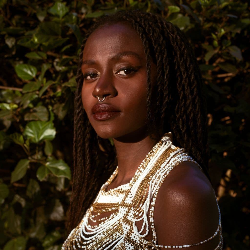 International Tribe: Coco Em // 26-12-19