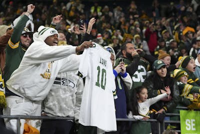 Sports fans can now get $250 for official merch of their choice by betting just $50 with Fanatics