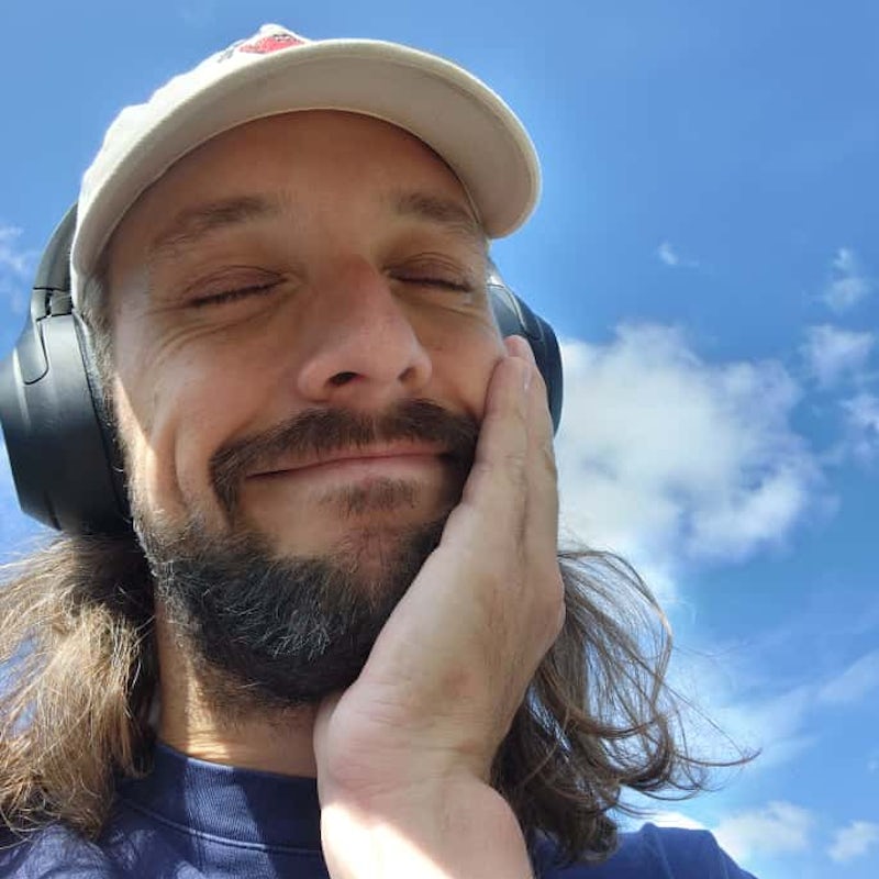 Worldwide Breakfast: Valentine Comar w/ Tall Nico (guest mix)