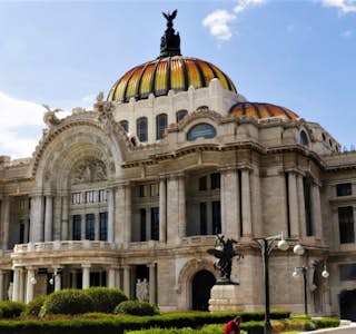 Tour The Lively Historic Center of Mexico City's gallery image