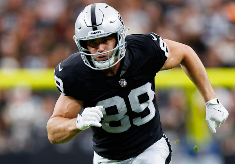 Brock Bowers' NFL player projections and Raiders vs. Saints predictions.