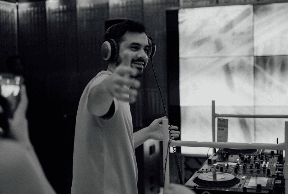 WW Mumbai: Aneesha Kotwani with Rudoh