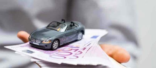 Comment les professionnels calculent-ils le prix de votre voiture lors d’une reprise ?