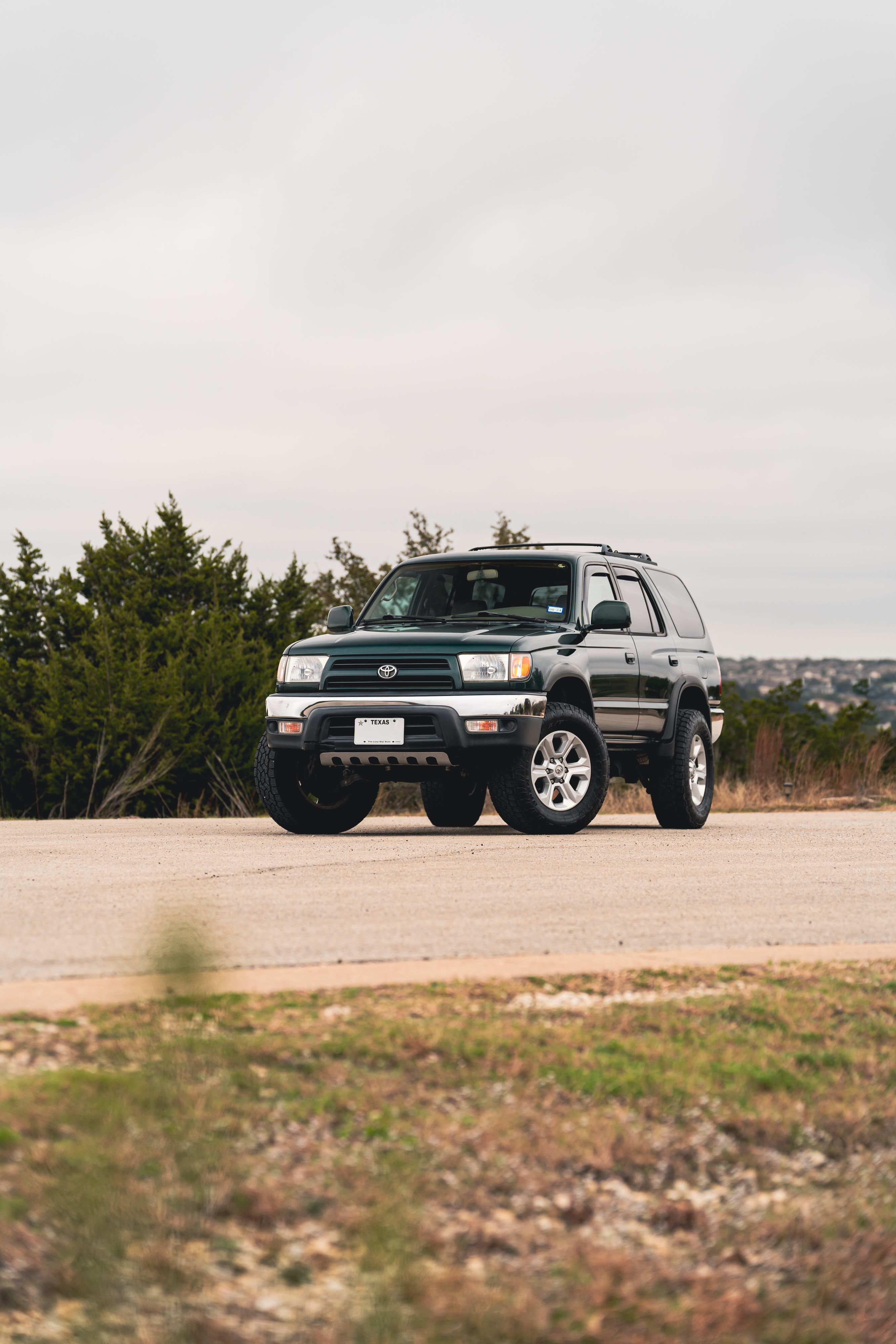 Imperial Jade Mica 2000 Toyota 4Runner SR5 shot in Austin, TX.