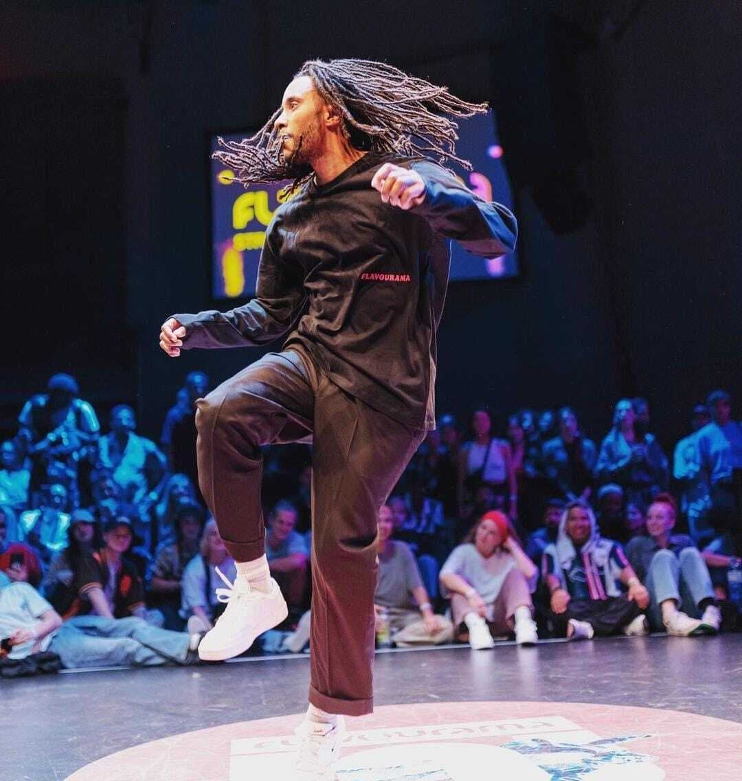 Planet Orbit: Nedda Sou with Physs Almeida