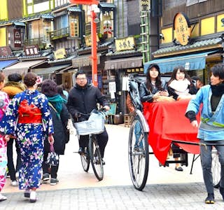 Virtual stroll in Asakusa (Tokyo) with A Local Expert's gallery image