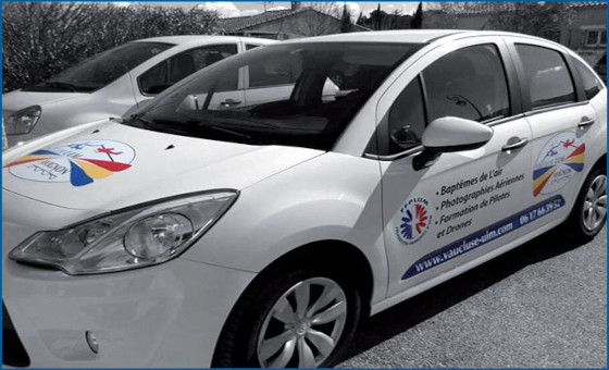 Lettrage voiture personnalisé