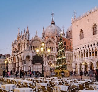 Highlights of Venice During The Holidays's gallery image