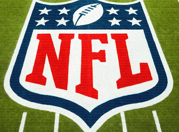 NFL Sunday: Over/Under Picks