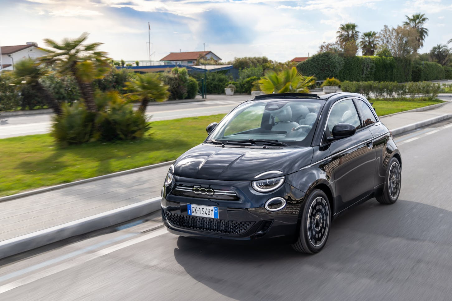 Fiat 500 Elektro — günstiger Elektro-Kleinwagen für die Stadt.