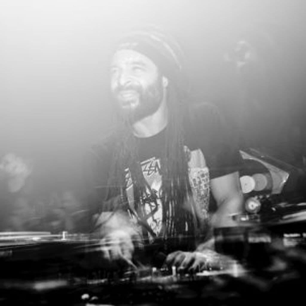 IN THE BASSMENT: Mala // 30-09-20