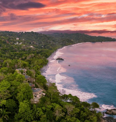 Best Costa Rica Beaches for Couples, Families & Wildlife Lovers