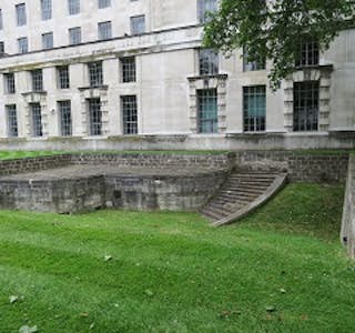 London's Royal Westminster: An Abbey, Four Palaces, & Two Parks's gallery image