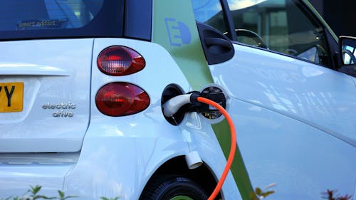 Top 15 des voitures hybrides économes et fiables en occasion