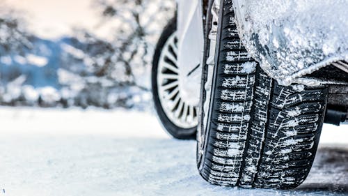 Départ au ski : votre voiture est-elle prête ?