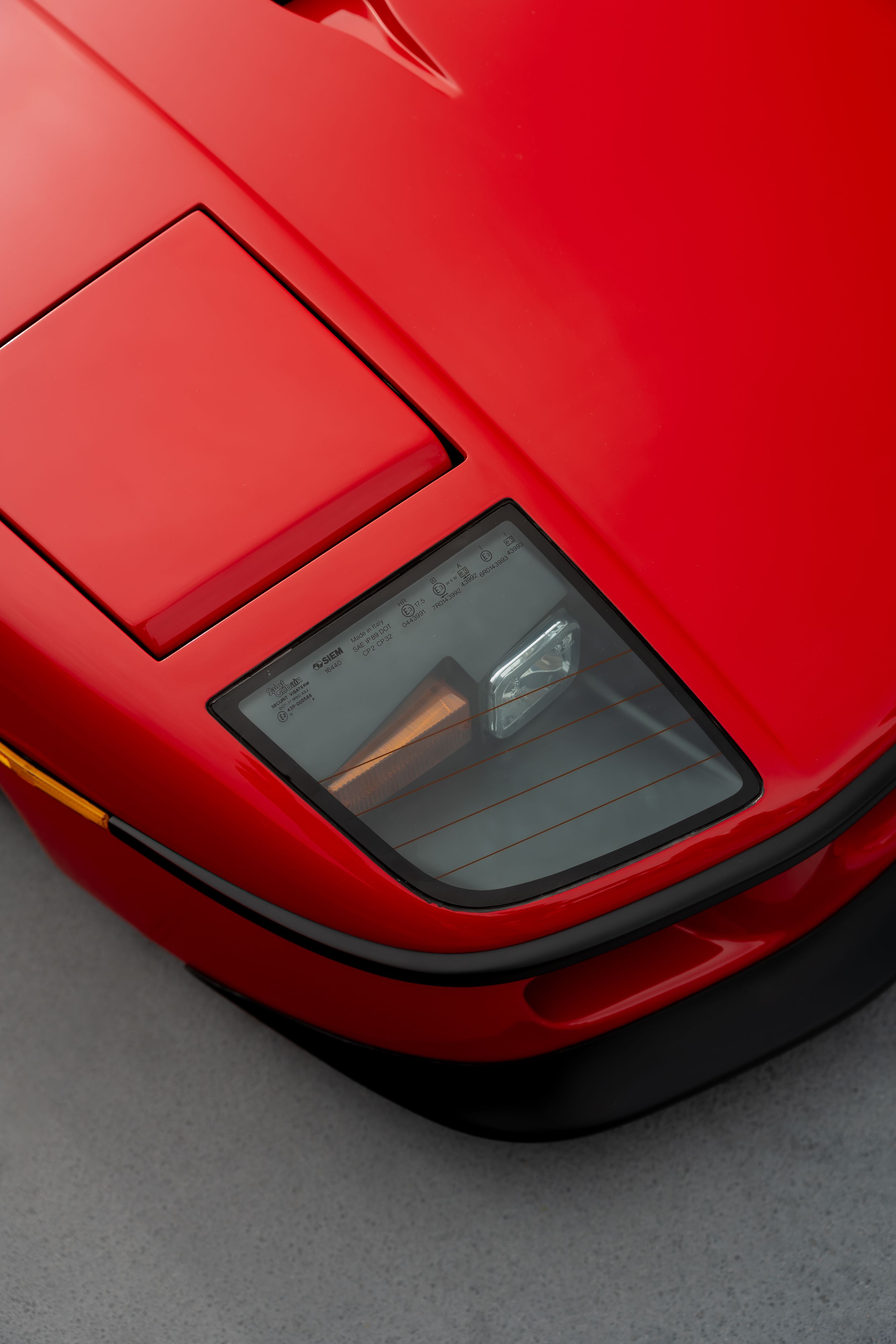 Headlights on a Ferrari F40 at the Petersen Museum.