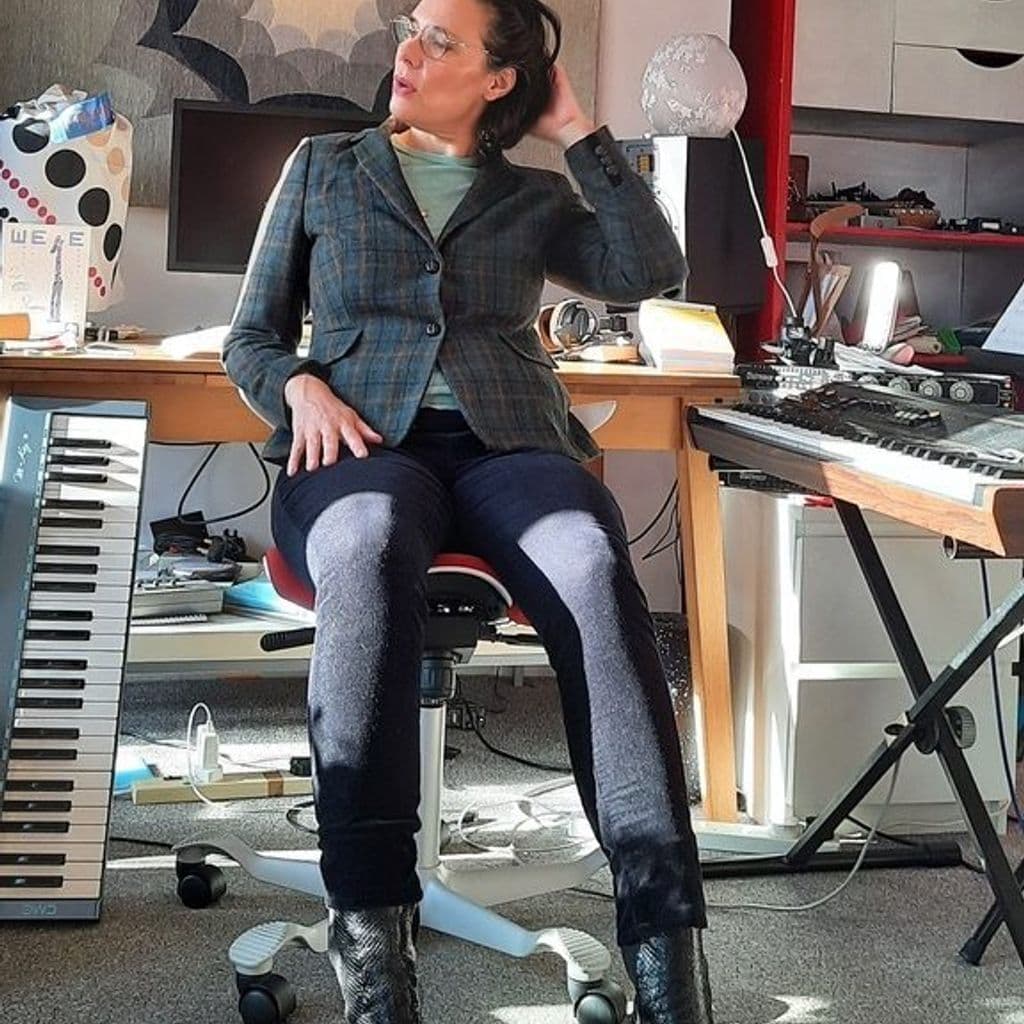 Laetitia Sadier // 29-03-21