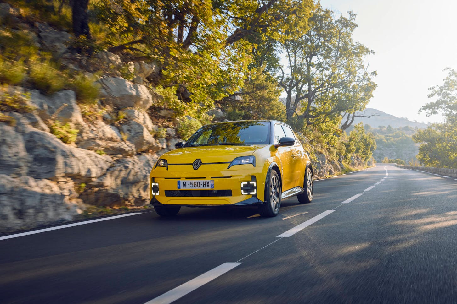 Renault 5 E-Tech — günstiges E-Auto mit 400 km Reichweite.