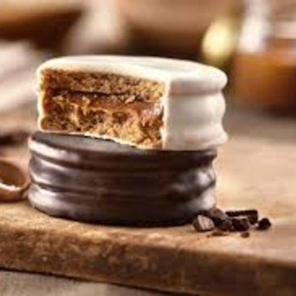 Become an Expert in making Argentine Alfajores and homemade Dulce de Leche Caramel's main gallery image