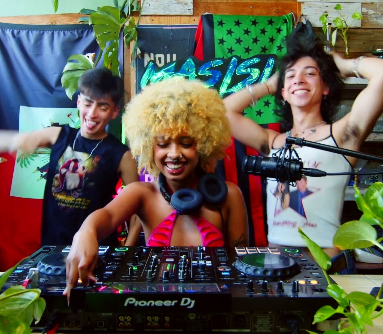 Masisi Radio: DJ MERBOOTS & ADELAIDE