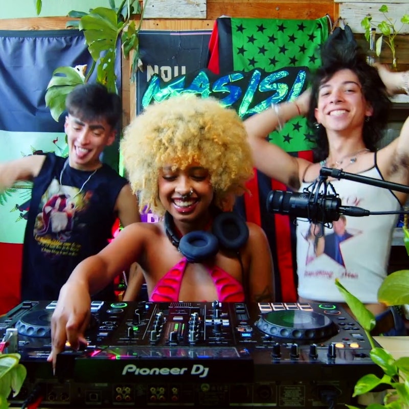 Masisi Radio: DJ MERBOOTS & ADELAIDE