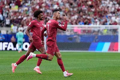 Ronaldo reenters the Golden Boot race—and the numbers never blinked