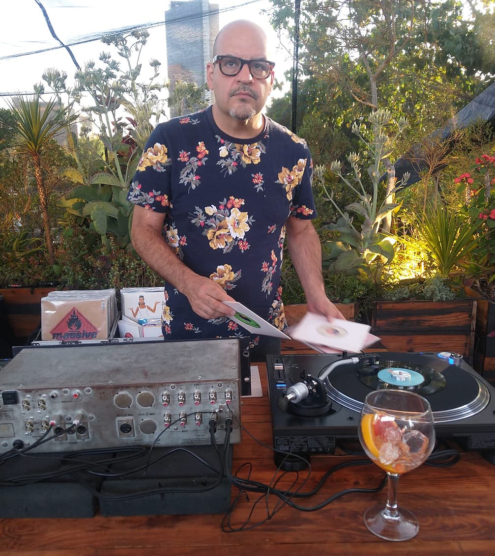 Head Sounds: Tostoni