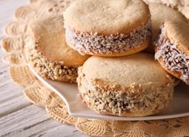 Become an Expert in making Argentine Alfajores and homemade Dulce de Leche Caramel's thumbnail image