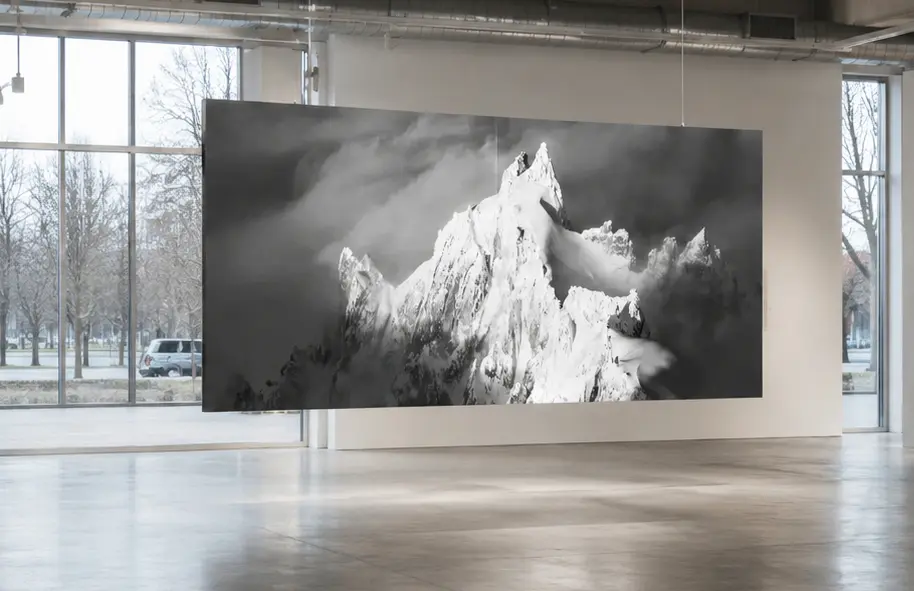 Panneau Aludibond grand format – photographie de haute montagne en noir et blanc de Thomas Crauwels
