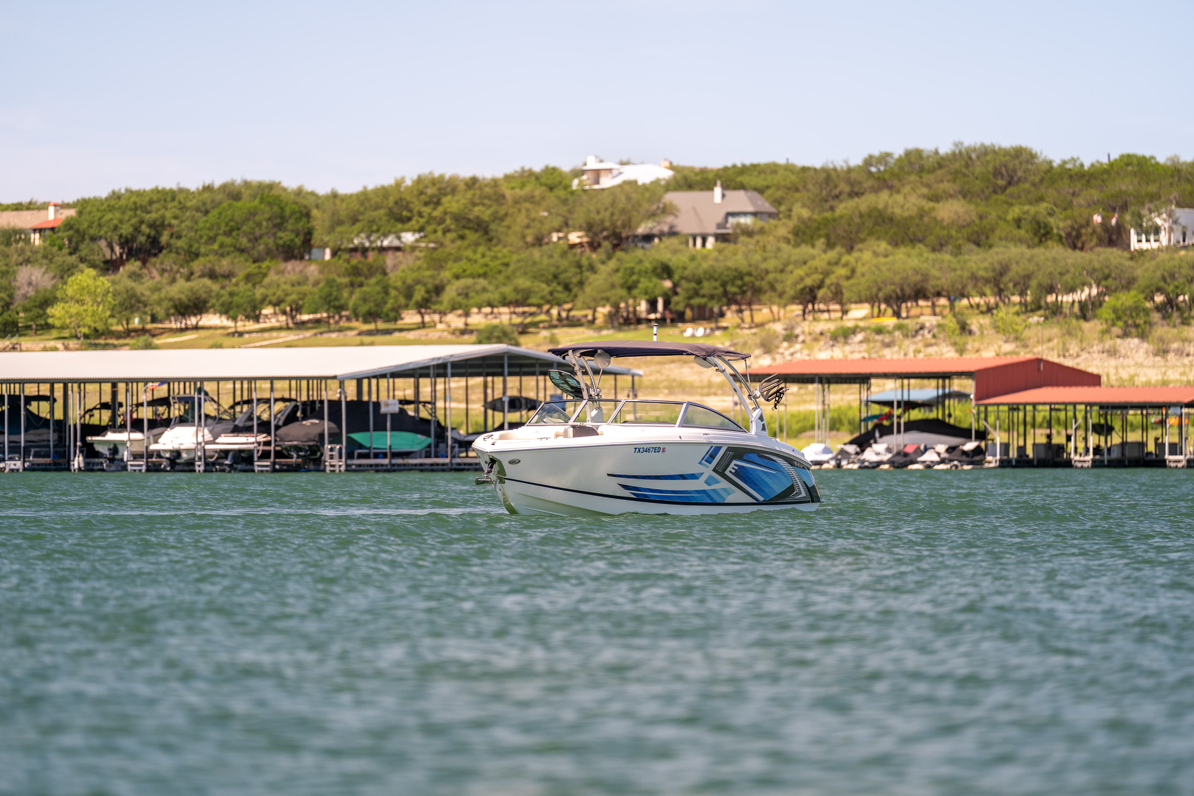 2018 Cobalt R7 Surf boat in Lakeway, TX.