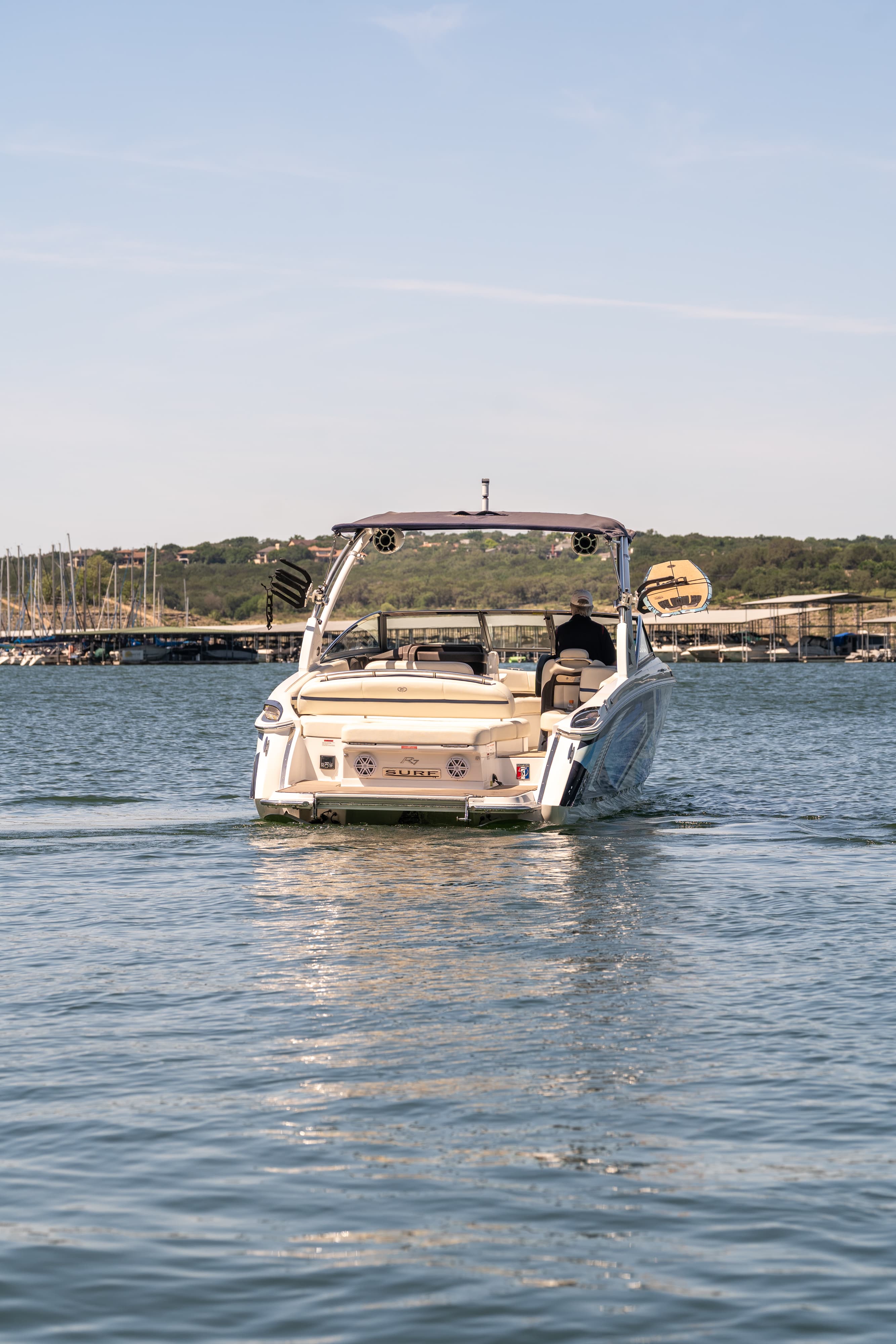2018 Cobalt R7 Surf boat in Lakeway, TX.