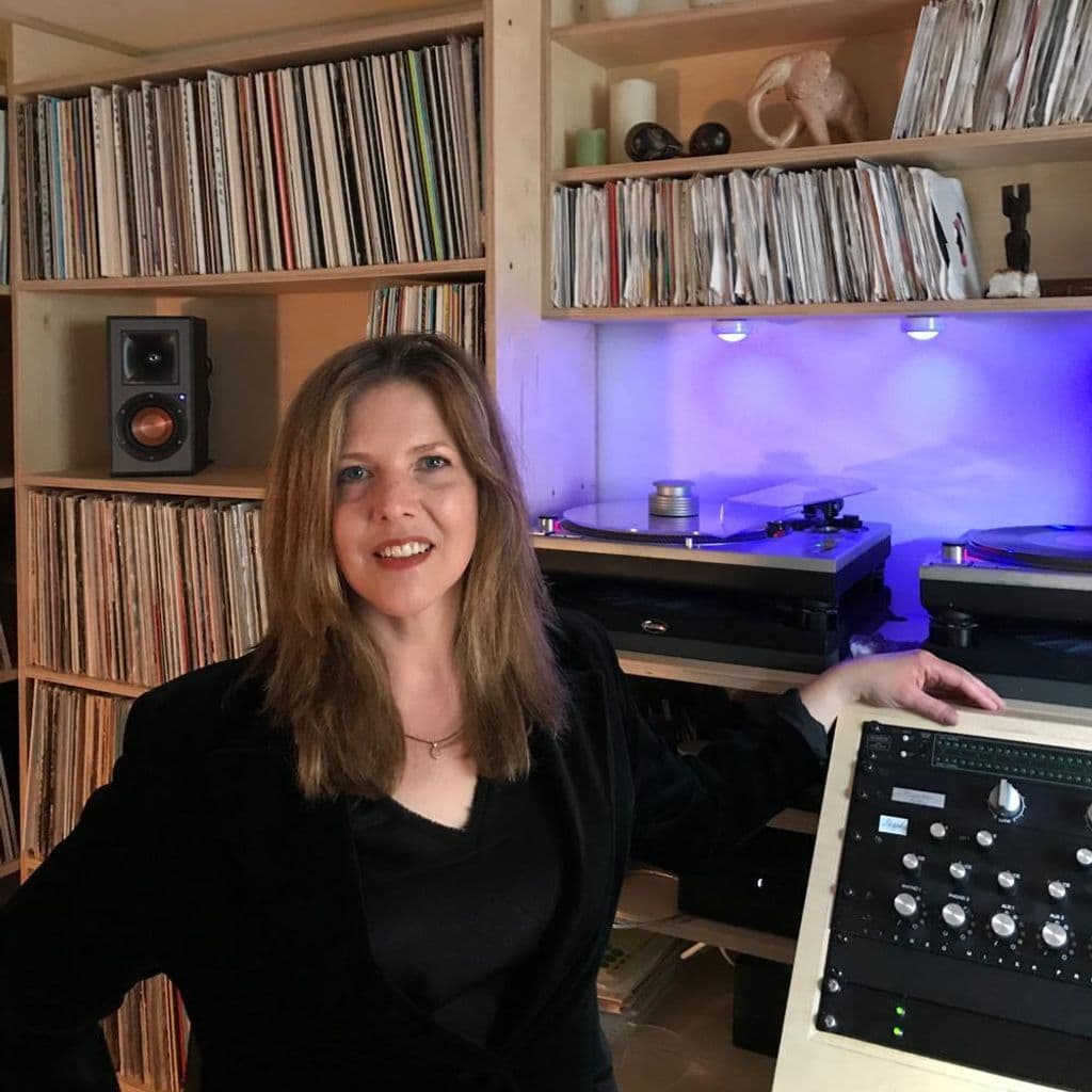 Cosmodelica: Colleen 'Cosmo' Murphy with Chip Wickham // 03-04-20